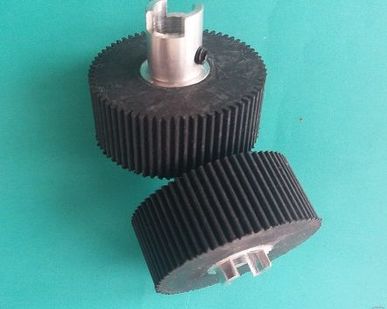 фото R8-B3021 Rubber roller unit  DP. Ролик подачи бумаги для дупликаторов DUPLO