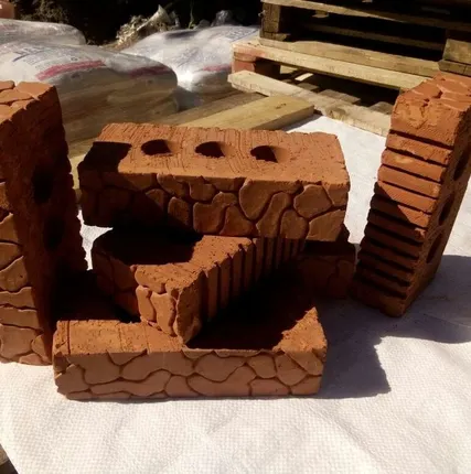 Фото №0 Кирпич красный полнотелый