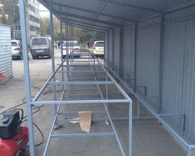 фото Торговый павильон из профтрубы