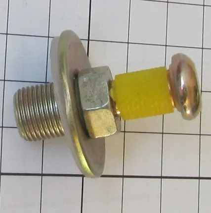 Фото №0 Болт замка двери Chery Amulet A11-6105270