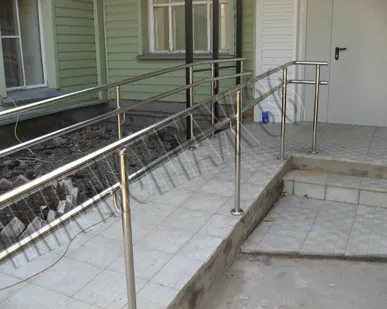 фото Поручни для инвалидов