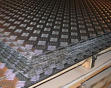 Фото №0 Лист алюминиевый рифленый