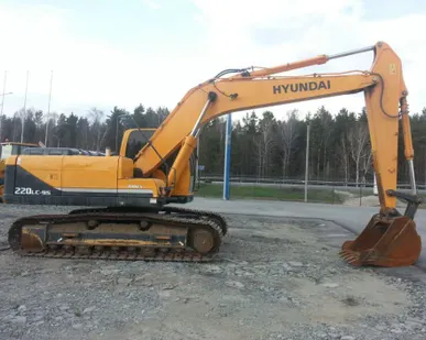 фото Экскаватор гусеничный HYUNDAI R220LC-9S, б/у (2014г.в., 5600 м.ч.)