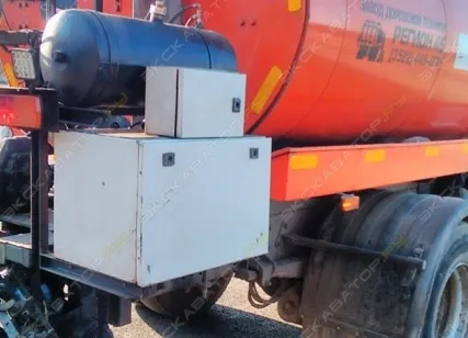 Фото №3 Аренда гудронатора (автогудронатора) Регион 45 АС 43253, Москва