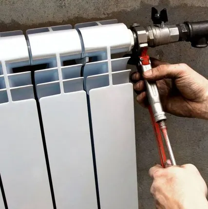 Фото №0 Демонтаж радиаторов