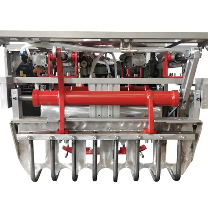 Фото №2 Клещевой захват для укладки мешков на поддоны промышленным роботом