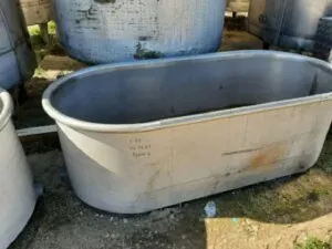 Фото №1 Ванны нержавеющие, объем — 1 куб.м Б/У в Москве