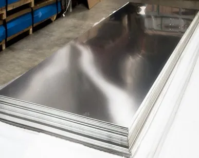 фото Нержавеющий лист зеркальный в пленке