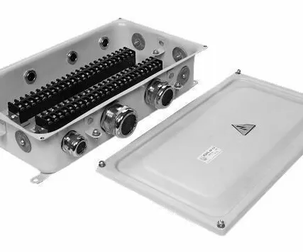 Фото №0 ЗЭТАРУС Коробка клеммная метал. 345*266*107 12ввод метал. IP65 УХЛ1,5 КЗНС-32 ЗЭТАРУС zeta30319