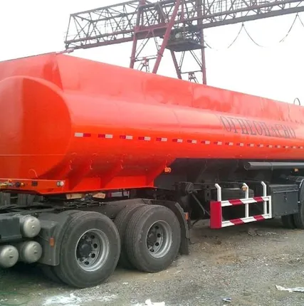 Фото №0 Полуприцеп-цистерна CIMC 30куб.м. на балансирной подвеске.