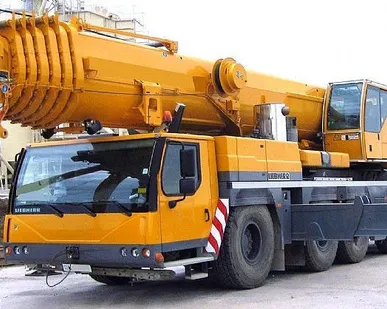 фото Аренда крана 200 тонн LIEBHERR