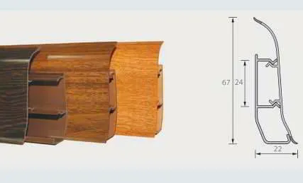 Фото №0 Плинтус Е67 Венге 2,5м