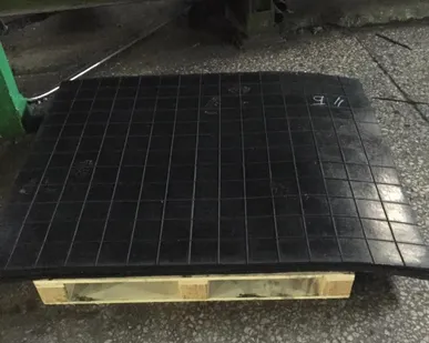 фото Резиновые маты для денников 1500х1200х15мм