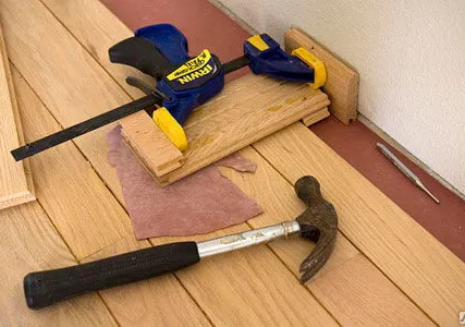 Фото №0 Настил линолеума