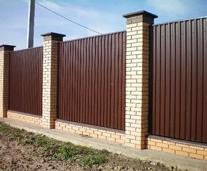 Фото №0 Забор из профнастила