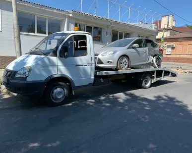 фото Заказать эвакуатор новый