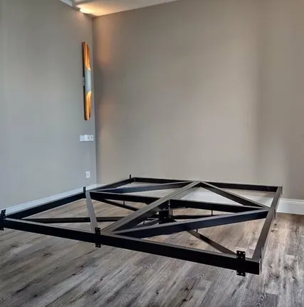 Фото №0 "Парящие" кровати каркасы