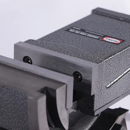 Фото №2 Машинные универсальные тиски с поворотным основанием SS-100