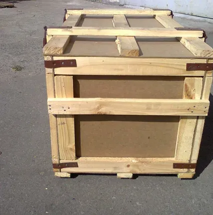 Фото №0 Деревянный ящик для хранения противогазов