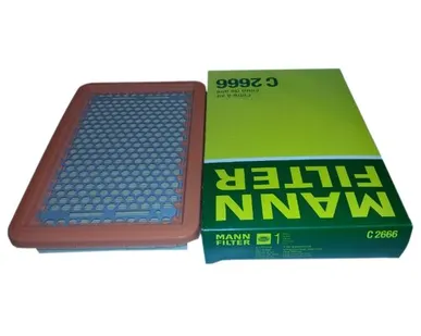 фото Панельный фильтр MANNFILTER C2666
