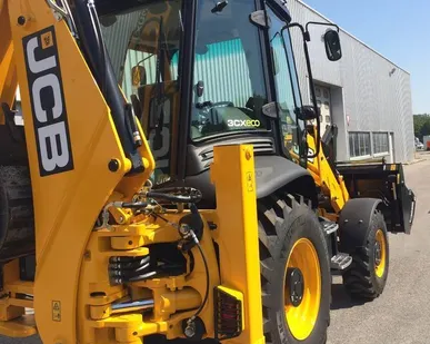 фото Экскаватор-погрузчик JCB 3 CX Экскаватор погрузчик новый в наличии