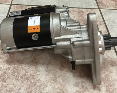 фото Стартер с редуктором AKITA 12В 4,2 кВт 11010033B на двигатель Lombardini LDW1603/B3 на МТЗ-320