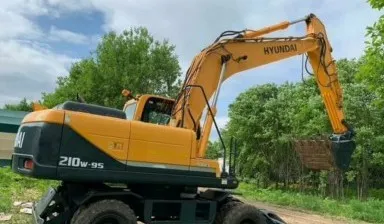 Фото №1 Аренда гусеничных и колёсных экскаваторов