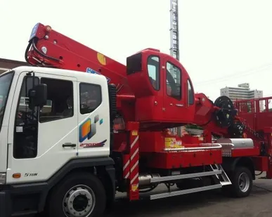 фото Автовышка Horyong Sky 450SF на шасси Daewoo Novus