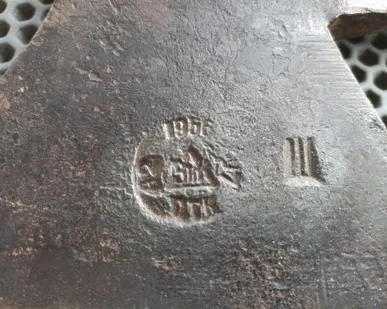 фото Топор ЗиК 1956год. СССР.