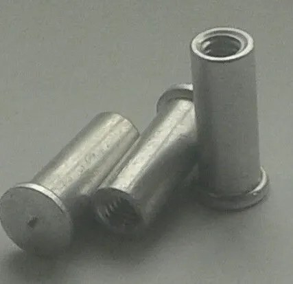 Фото №0 Втулка М 3х 8 CD резьбовая приварная алюминевая