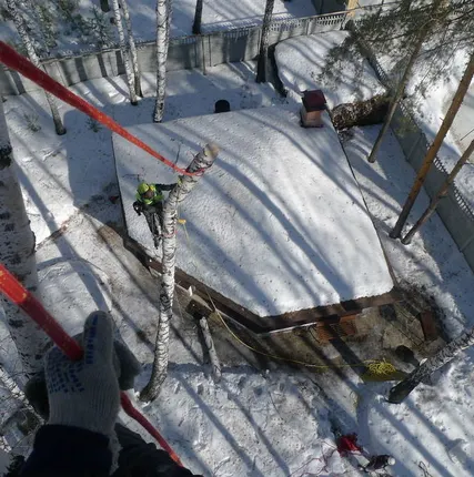 Фото №0 Спил аварийных деревьев