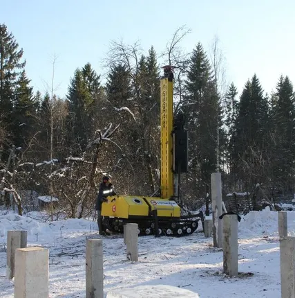 Фото №0 Фундамент на Ж/Б сваях