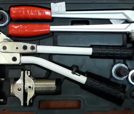 Фото №0 Пресс механический для труб PEX из сшитого полиэтилена