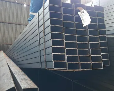 фото Труба профильная 100*50*2