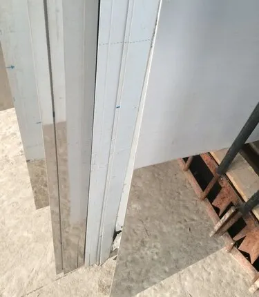 Фото №0 Нержавеющий лист AISI 304 BA+PE зеркало в пленке 0,5х1000х2000