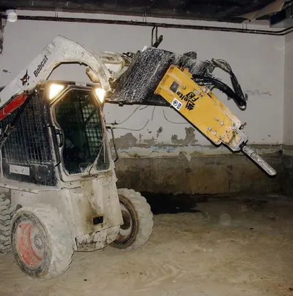 Фото №0 Аренда гидромолота на базе Bobcat