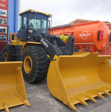 Фото №1 фронтальный погрузчик XCMG ZL50FV