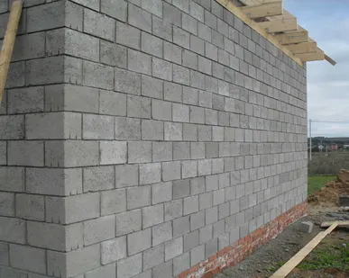 фото Кладка керамзитоблока