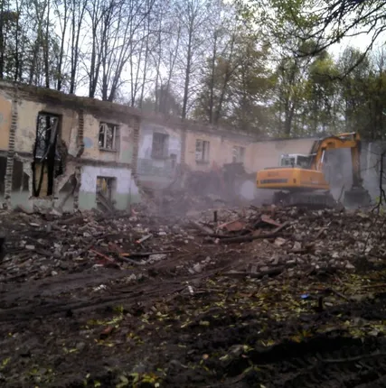 Фото №0 Демонтаж зданий, сооружений, фундаментов