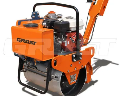 фото Виброкаток GROST VR300