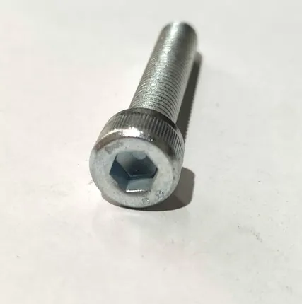 Фото №0 Винт с внутренним шестигранником DIN 912, класс прочности 8.8, оцинкованная сталь