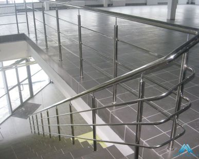 фото Перила из нержавеющей стали