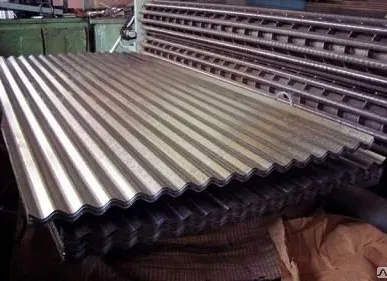 фото Лист профилированный металлошифер 0.65 мм НС 10.1х0.5-16 м