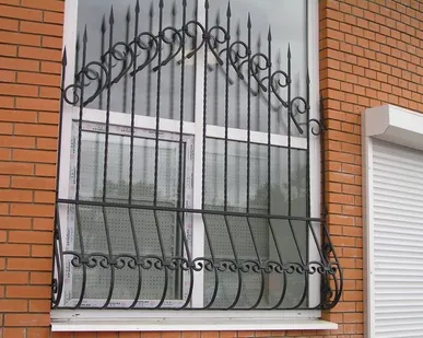фото Решётки на окна металлические