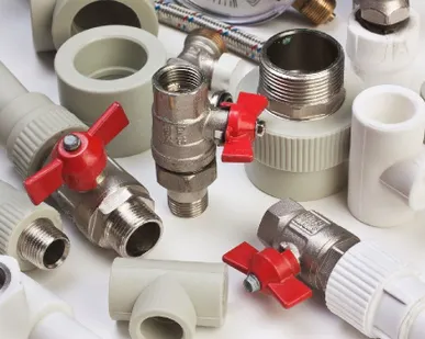 фото Врезка фитинга в действующую подводку (металлопласт)