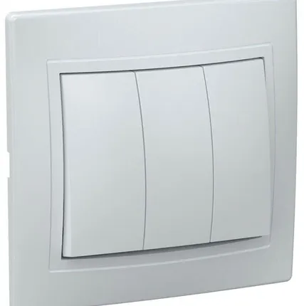 Фото №0 Выключатель 3-кл. СП Кварта 10А IP20 ВС10-3-0-ККм крем. ИЭК EVK30-K33-10-DM