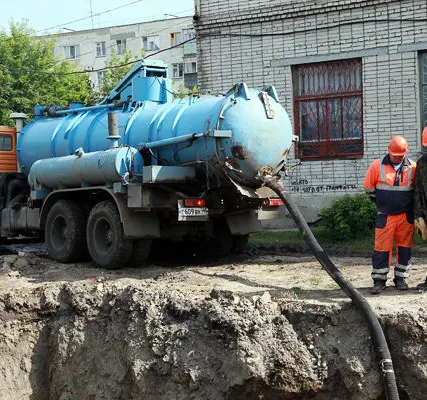 Фото №0 Аренда частной ассенизаторской машины (от собственника)