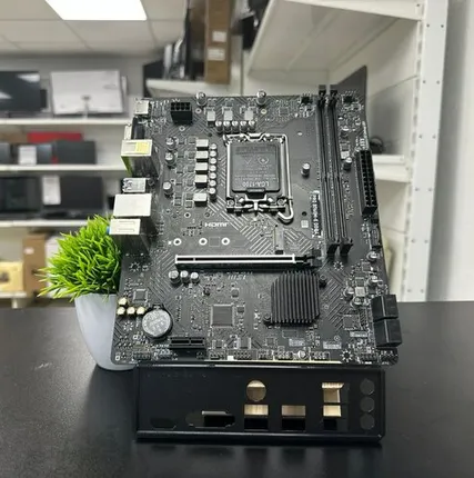 Фото №0 Материнская плата MSI PRO B760M-E DDR4, LGA 1700