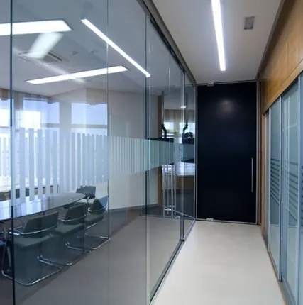 Фото №0 Перегородки цельностеклянные (стеклянные), стекло 10 мм