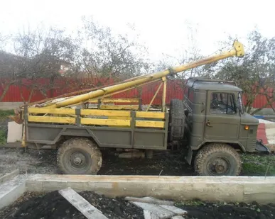 фото Аренда ямобура ГАЗ 66 с оператором